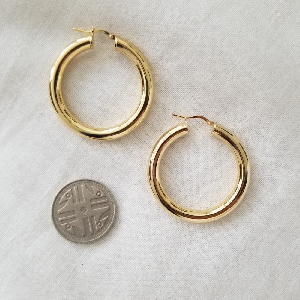 Large Gold Hoop earrings